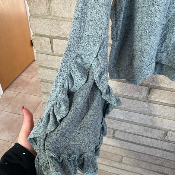 Free press top - Picture 3 of 3